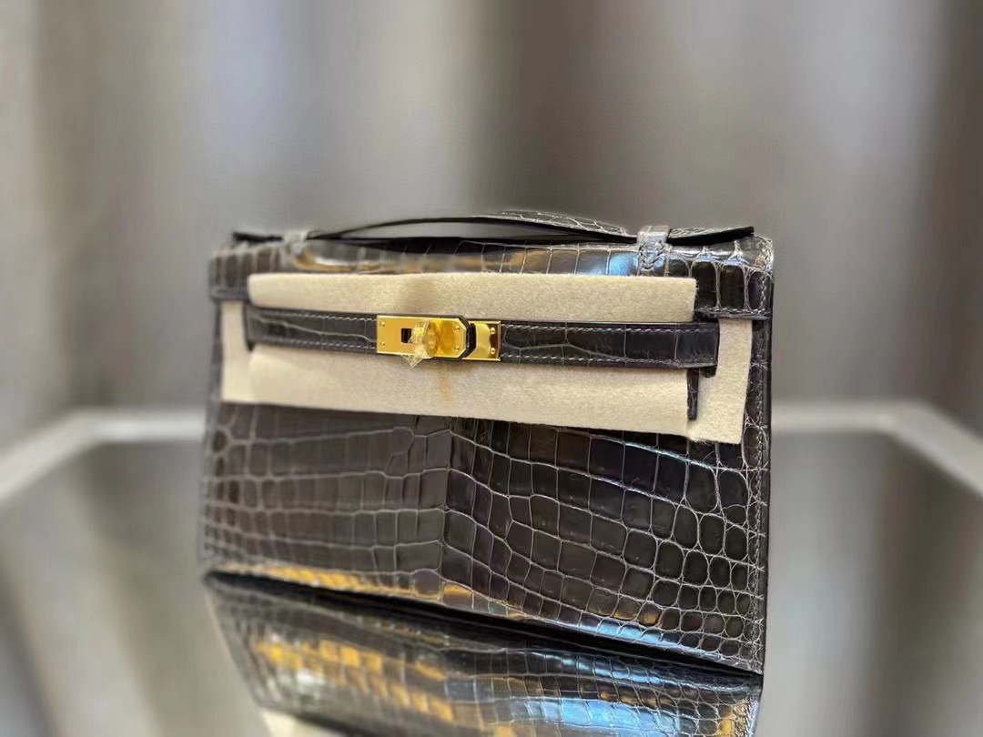 에르메스 켈리 포쉐트 블랙 금장 샤이니 악어가죽